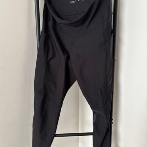 Old Navy Active Black High-Rise Leggings